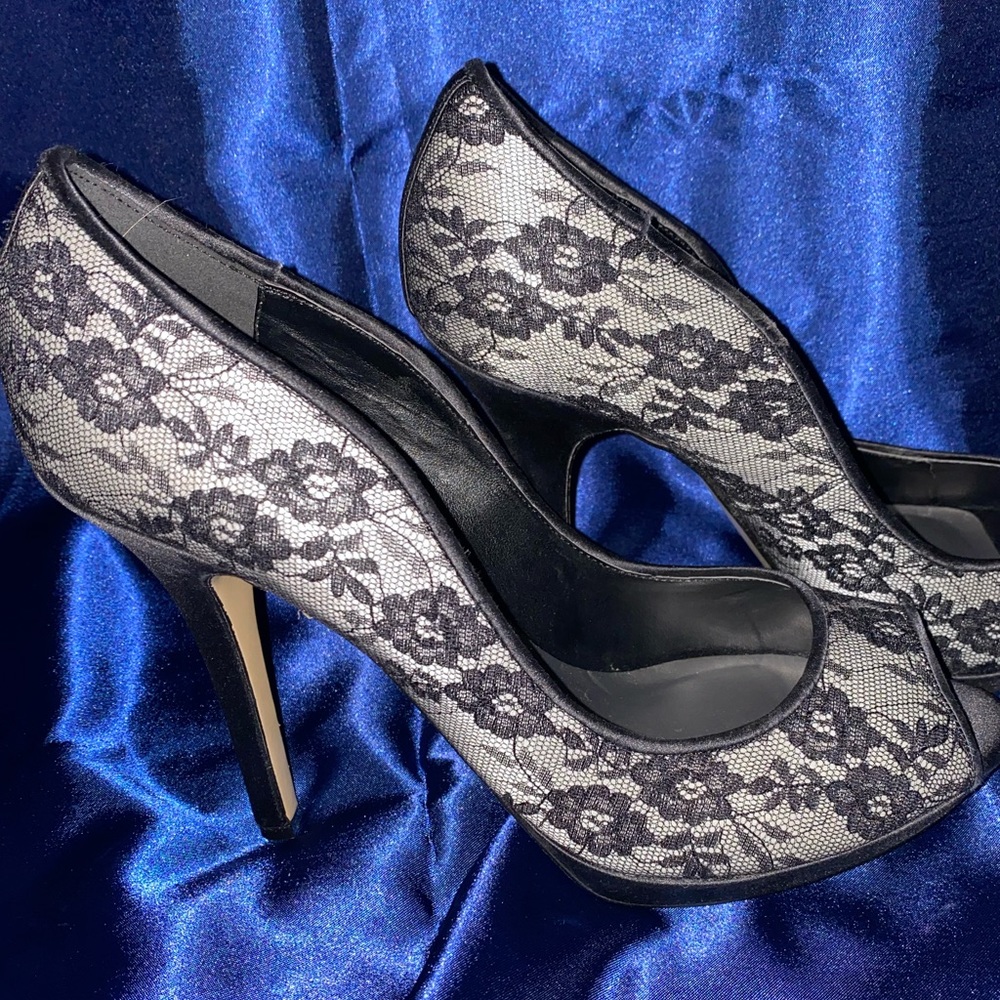 Brand New lace heels